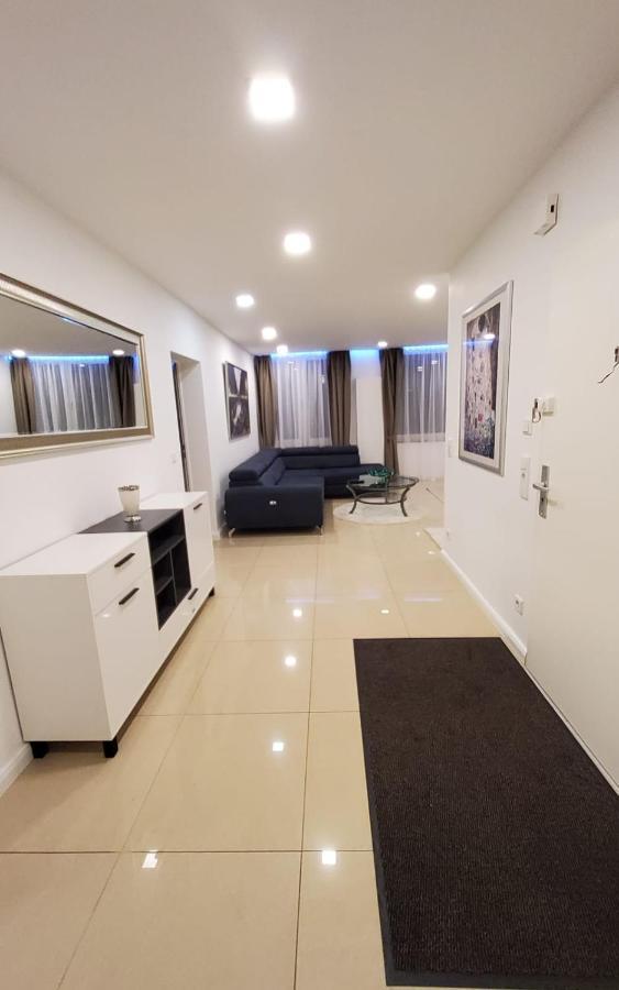 3 Zimmer Wohnung - Keine Party Wohnung ! 6 Personen Düsseldorf Extérieur photo