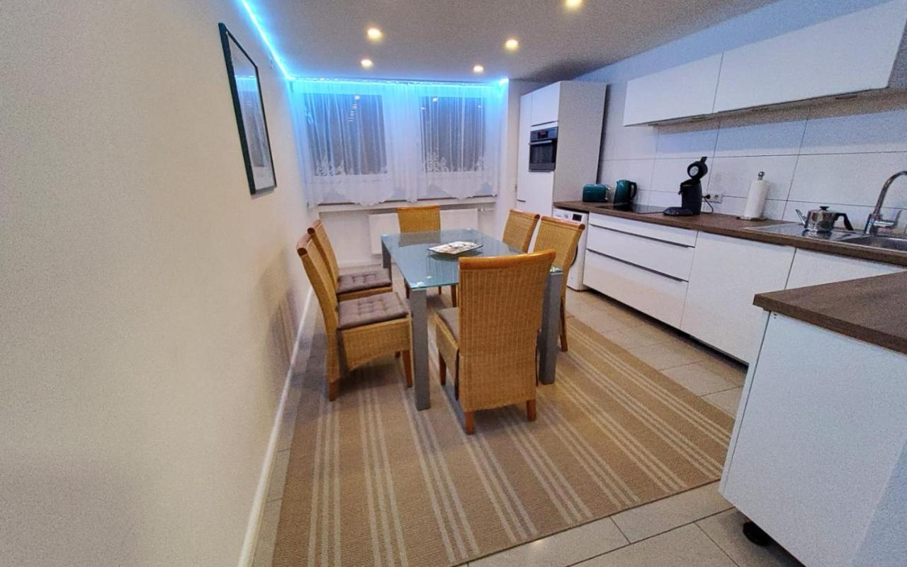 3 Zimmer Wohnung - Keine Party Wohnung ! 6 Personen Düsseldorf Extérieur photo